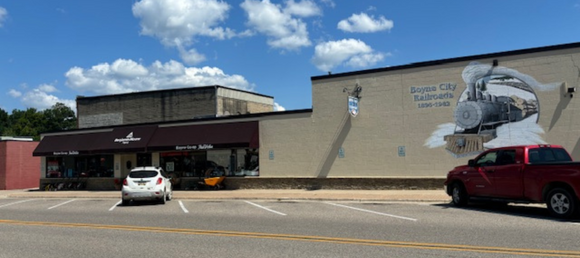 Boyne City Hardware & Rental store front 